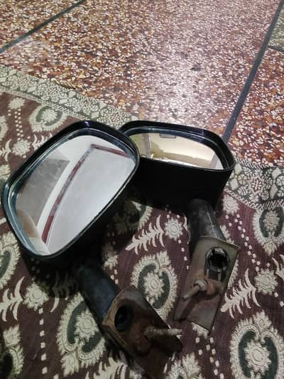 80 to 82 model corolla side mirror pair