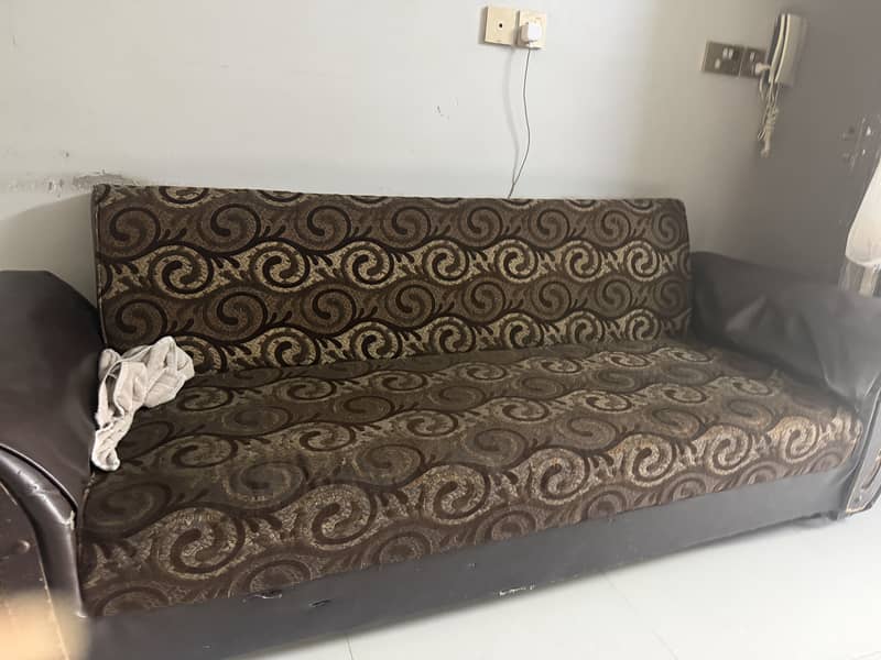 Sofa cumbed 0