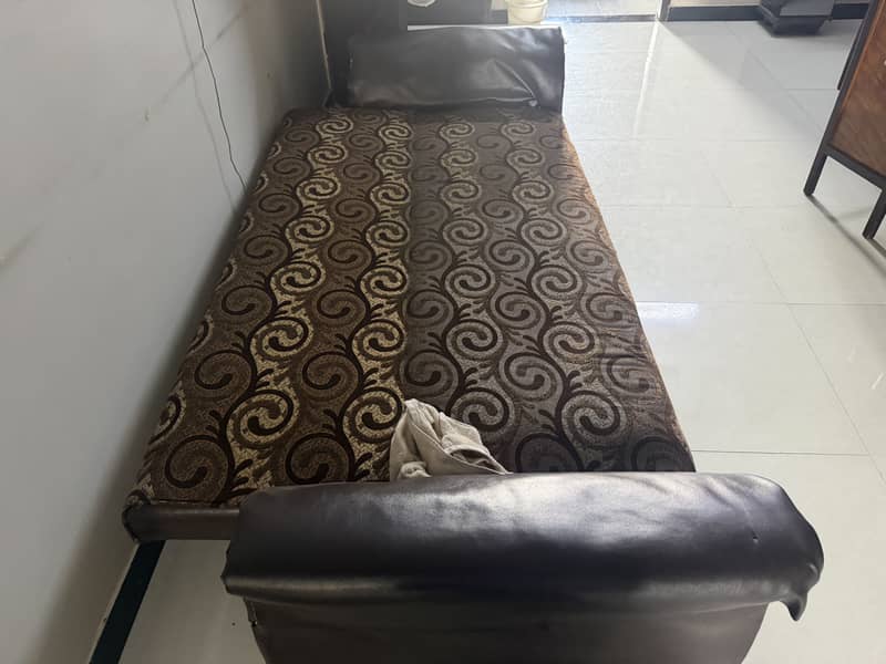 Sofa cumbed 1