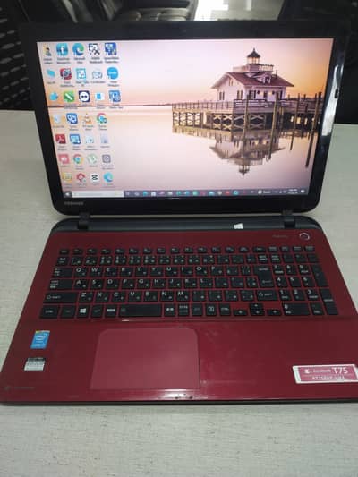 Toshiba core i7 6th Gen 8 GB Ram 256 SSD 128 Graphics card