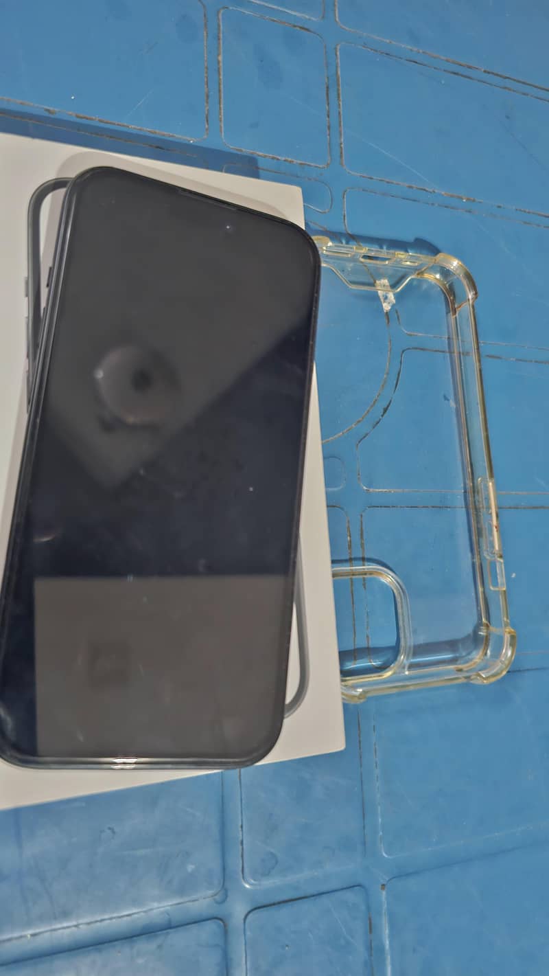 Apple Iphone 15 2