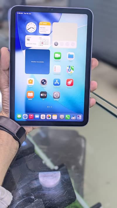 Ipad mini 6 with original box| 64GB STORAGE | Best for gaming |