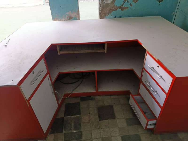 Computer Table/ Reception Table 1