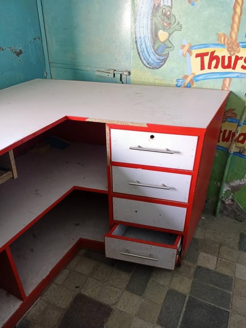 Computer Table/ Reception Table 2