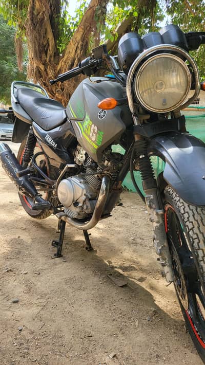 Yamaha YBR G