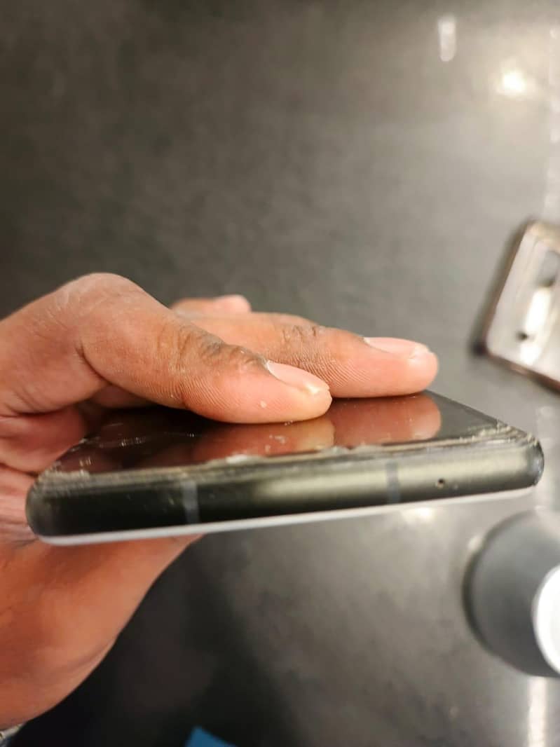 Google Pixel 6a 5