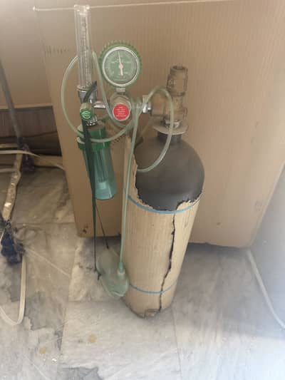 24 CFT Oxygen Cylinder