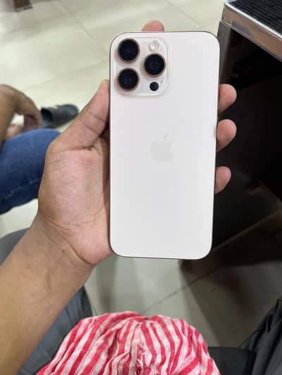 Apple iPhone 16 Pro Max