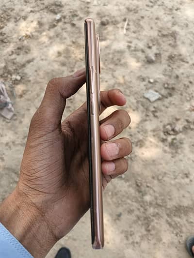 vivo v40e
