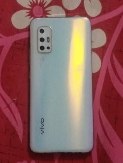 Vivo V17