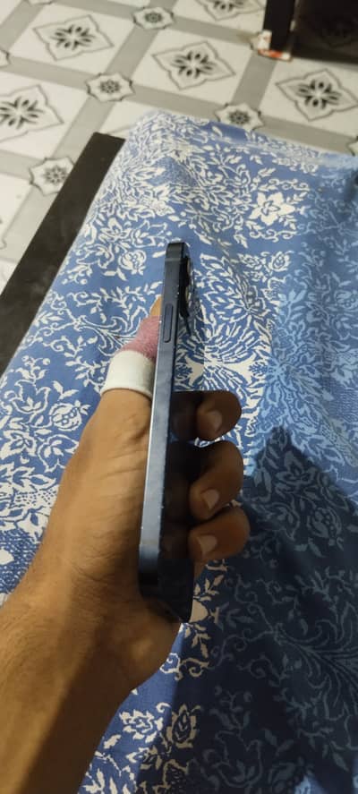 Apple iPhone 2 nonpta mdm 10by10 condition 64gb 81bh 30kse kam nhiHu g