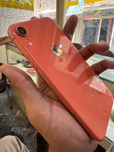 iPhone XR life time sim warking