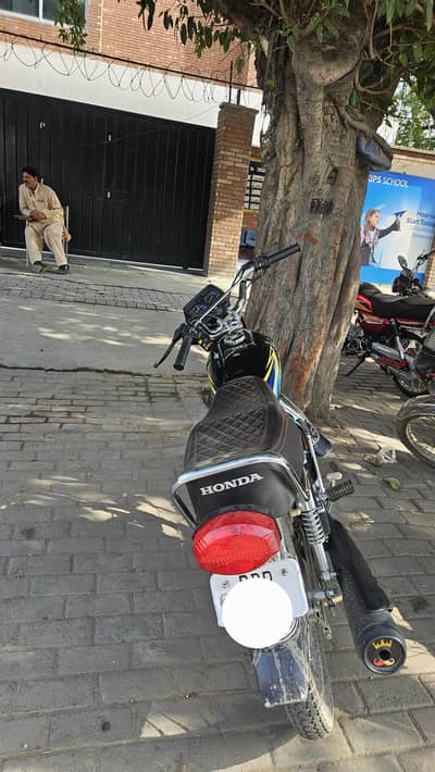 Honda 125 Model 2026 Black Edition