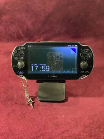 PSVITA 1000 OLED JAILBROKEN WITH 64gb microsd with sd2vita