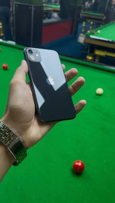 I phone 11 64gb