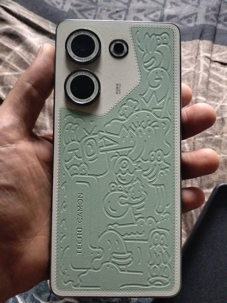 Tecno CAMON 20 0