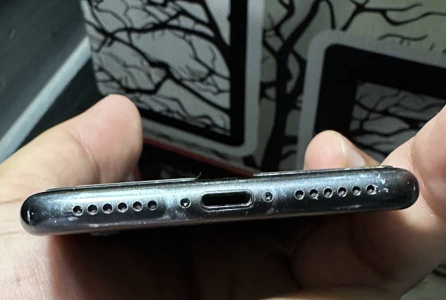 Apple iPhone 7 3