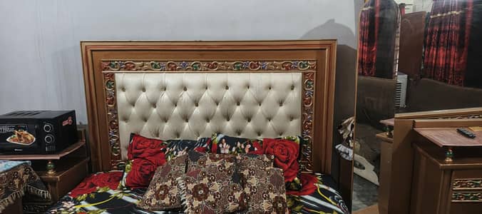 Home furniture Bed set for sale in Qaboola