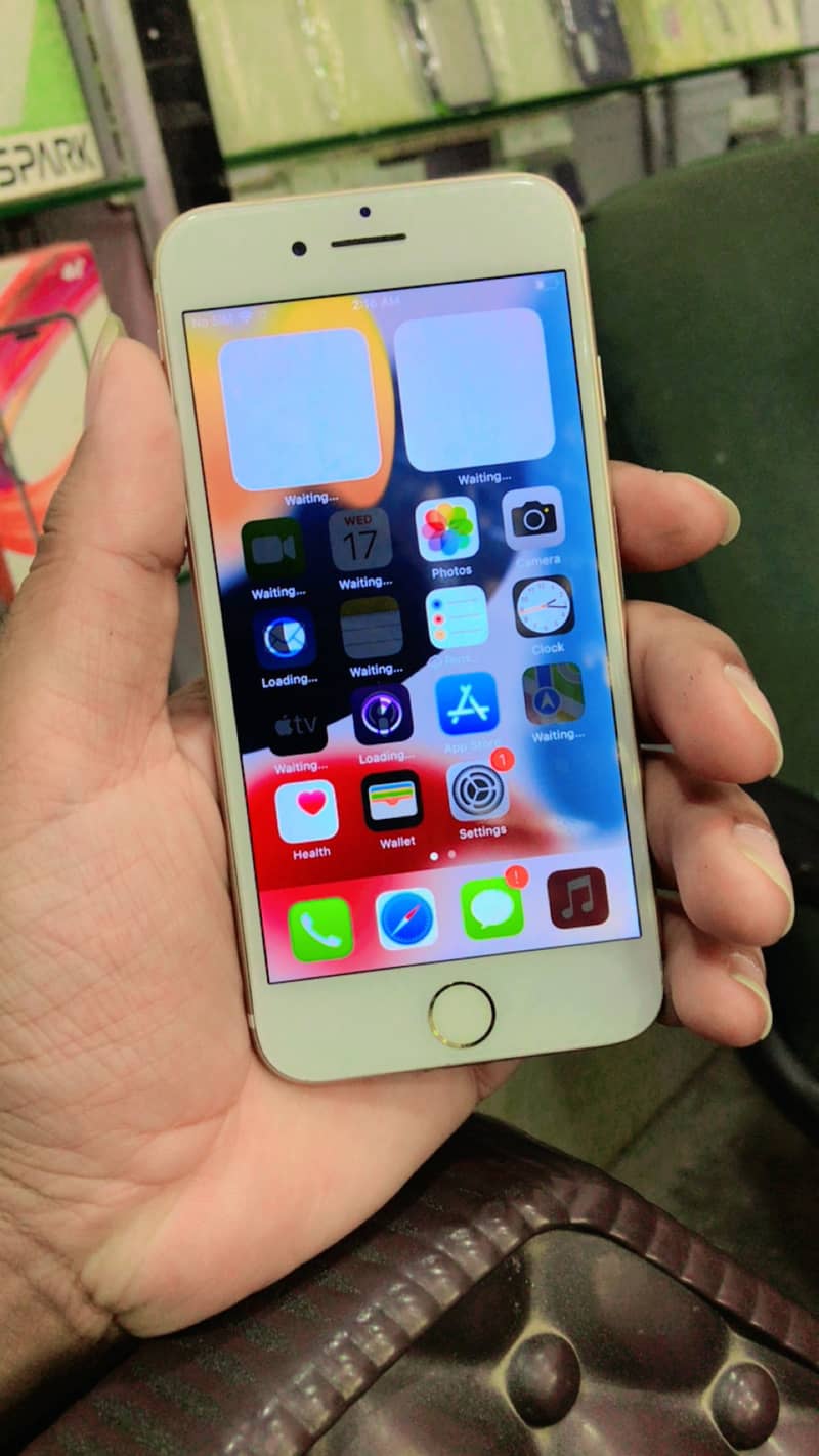 Apple iPhone 7 1