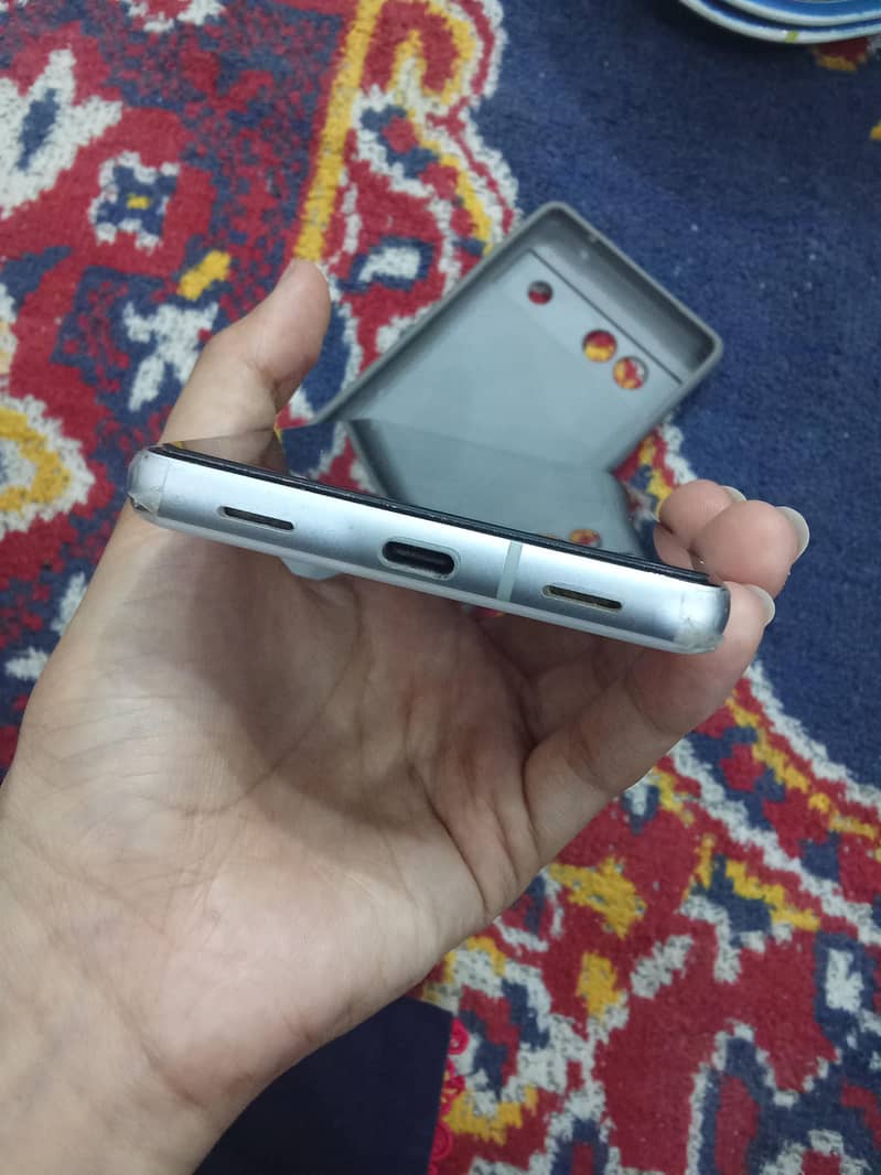 Google Pixel 7a 3