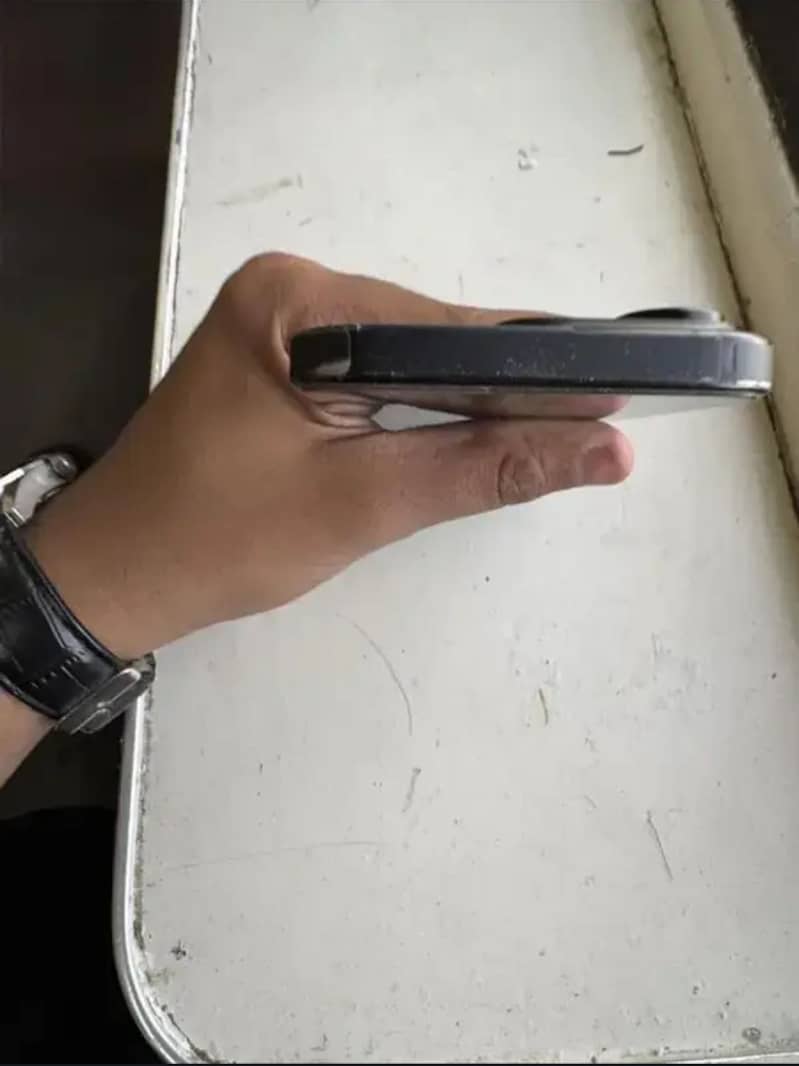 Iphone 16 Pro 3
