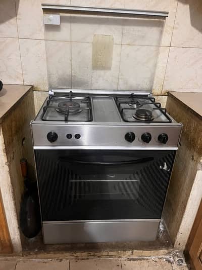 Welcome 3 Burner Gas Cooking Range Wc-777 - Black And Grey