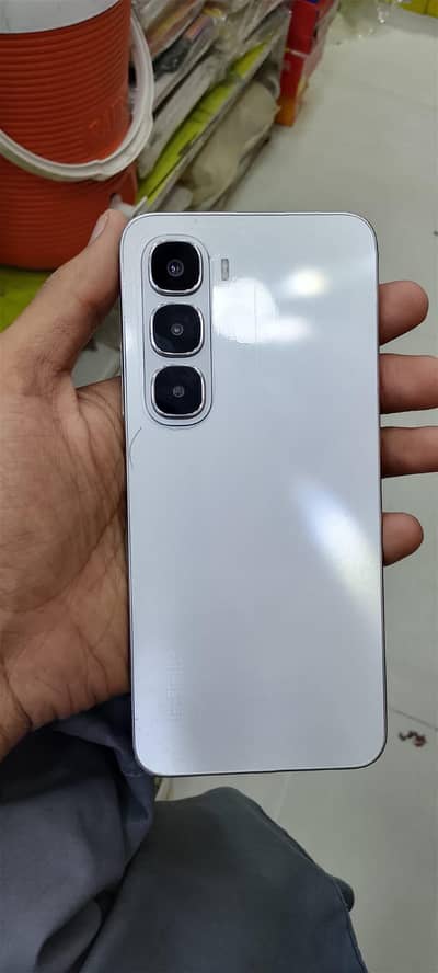 Infinix hot 60i fresh piece BOX charger available