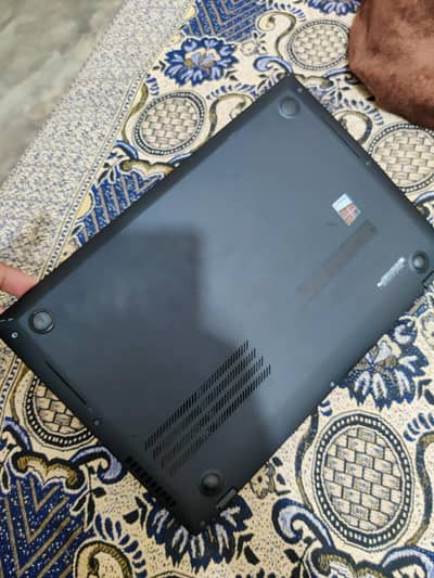 Lenovo Thinkpad X1 Carbon