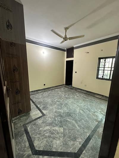 5.50marla Ground floor 2 bedrooms In Khuda baksh society Airport road near Honda point
