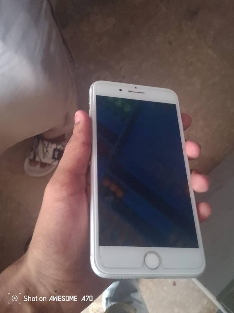 Apple iPhone 7 Plus 2