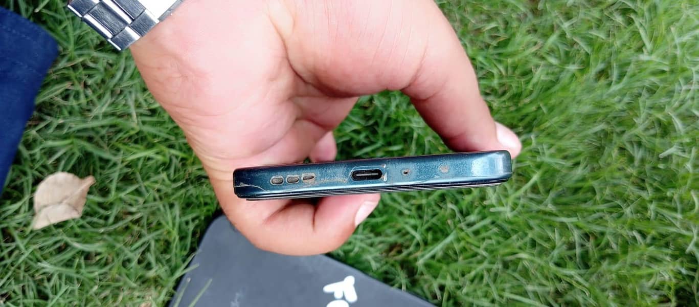 OPPO A6 4