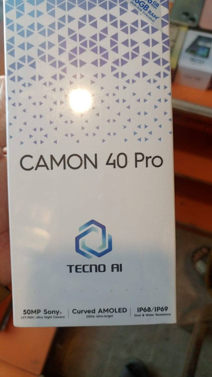 Tecno CAMON 40 Pro 0