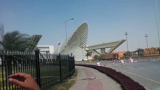 Plot No 5 G1 Near Commercial Mosque And Park Prime Location