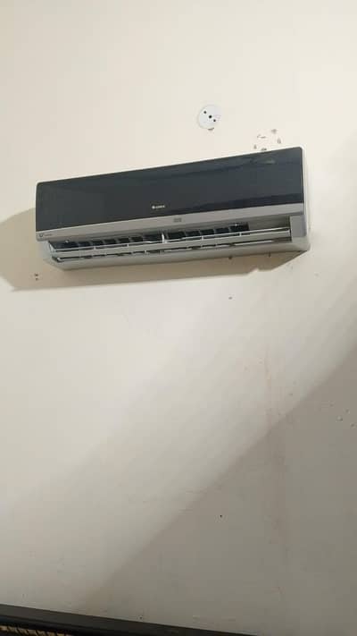 1 tan DC inverter Gree