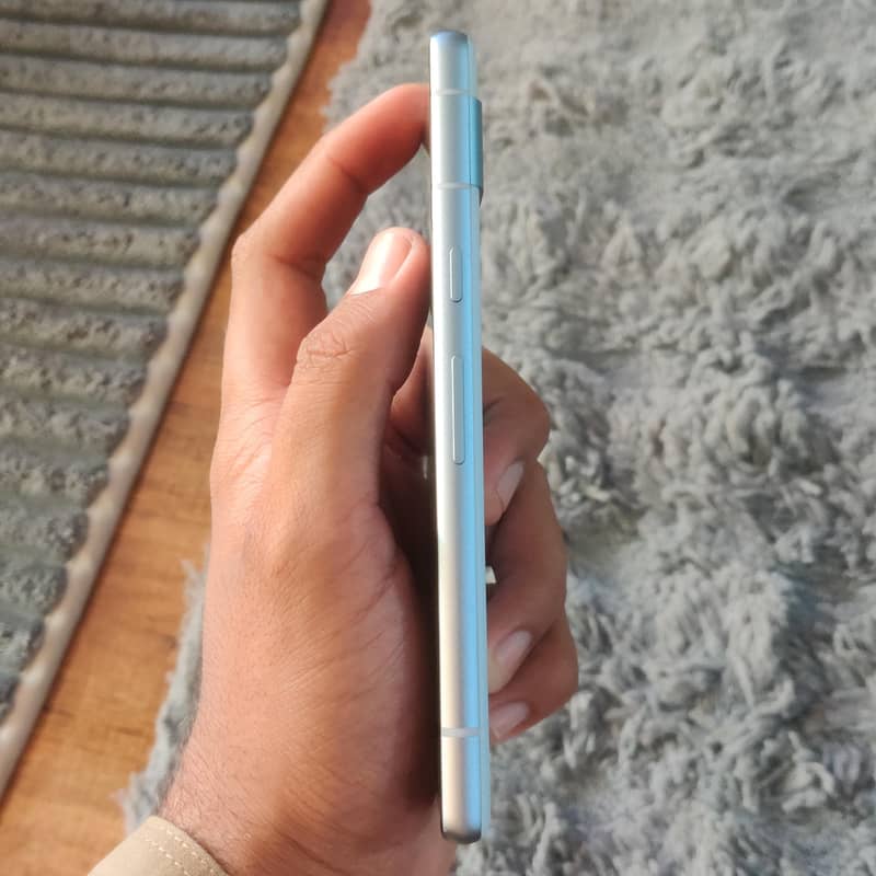 Google Pixel 7a 2