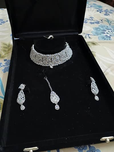 Premium Zircon Bridal Set – Used Once