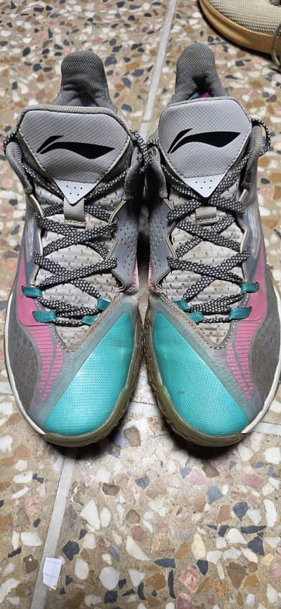 Lining Best condition Badminton/Squash Shoes