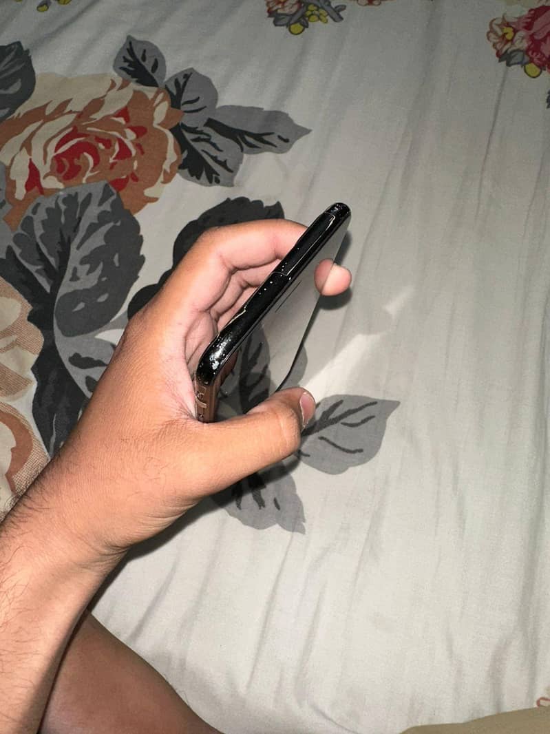 Apple iPhone 7 Plus 3