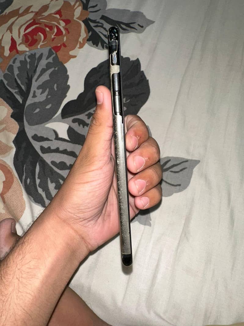 Apple iPhone 7 Plus 4