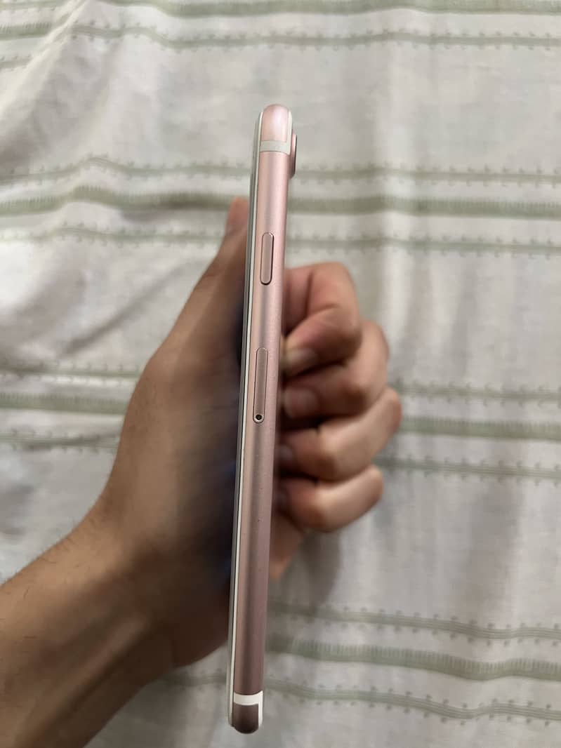 Apple iPhone 7 5