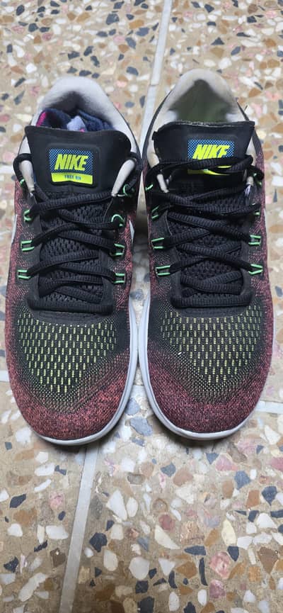 Nike Running Shoes Extremely Comfortable at cheap price