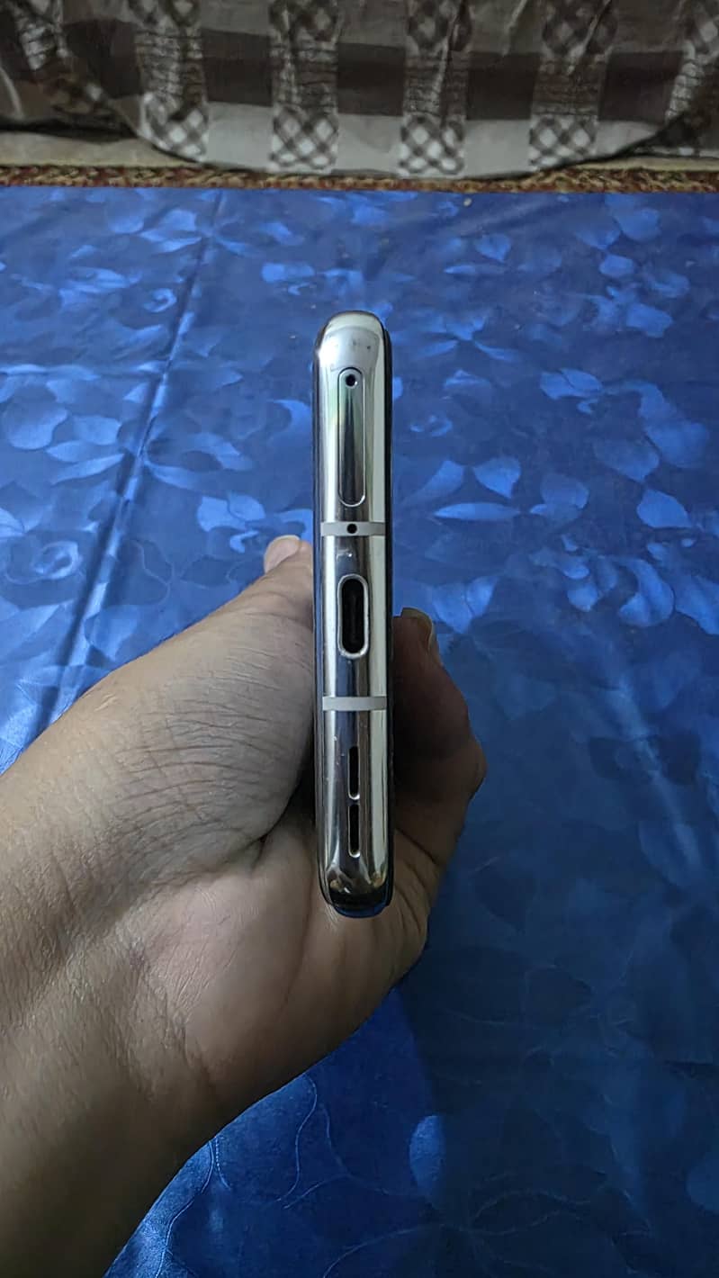 One Plus 9 Pro 4