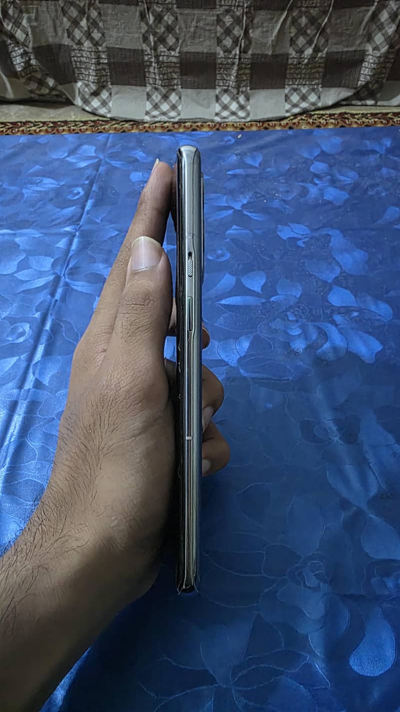 One Plus 9 Pro 5