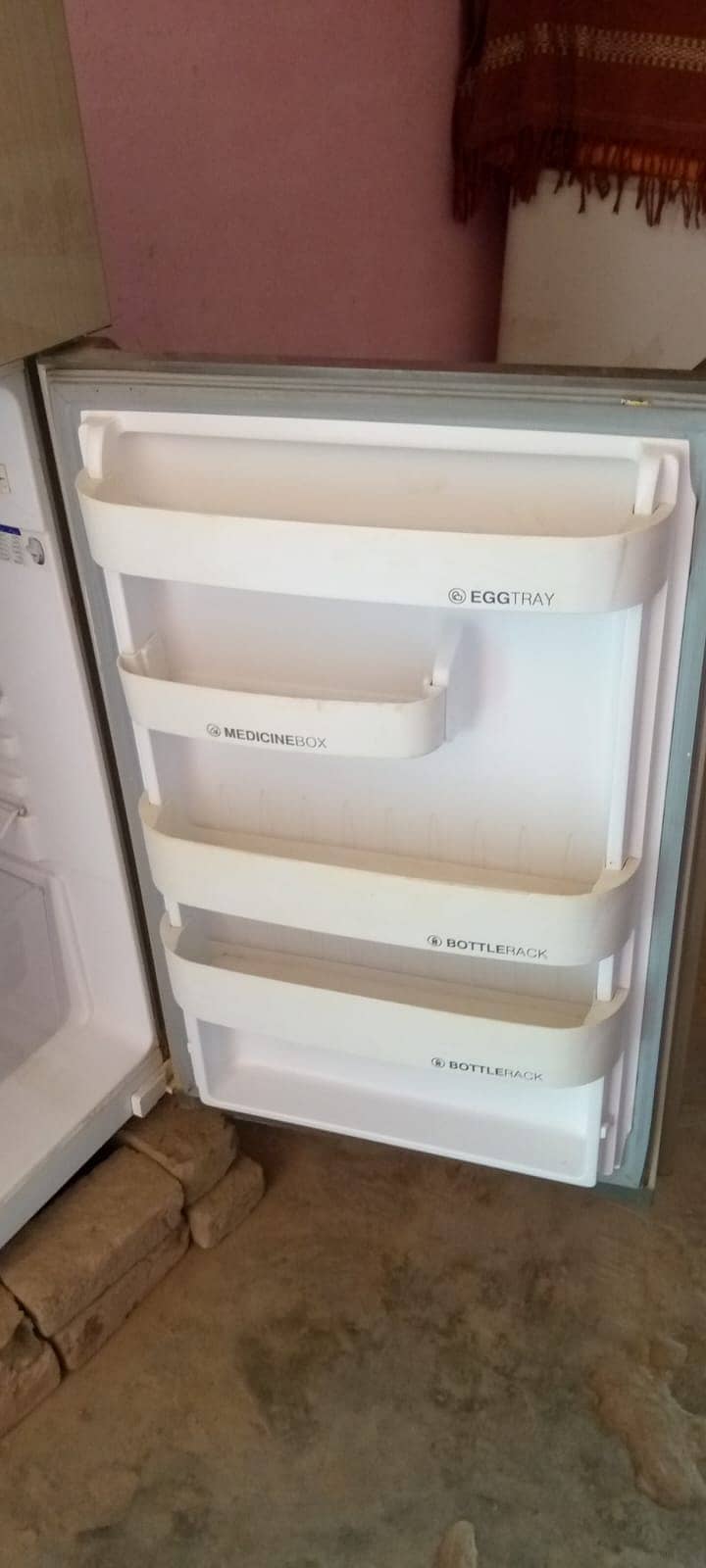 Orient fridge 6
