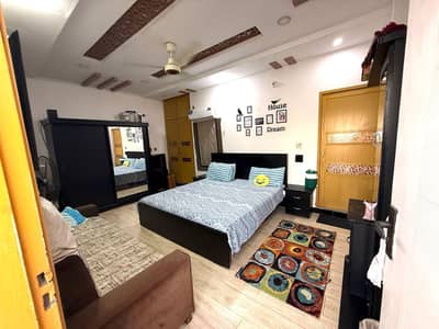 bedroom ka set Hy pora foom ke saat  final price Hy