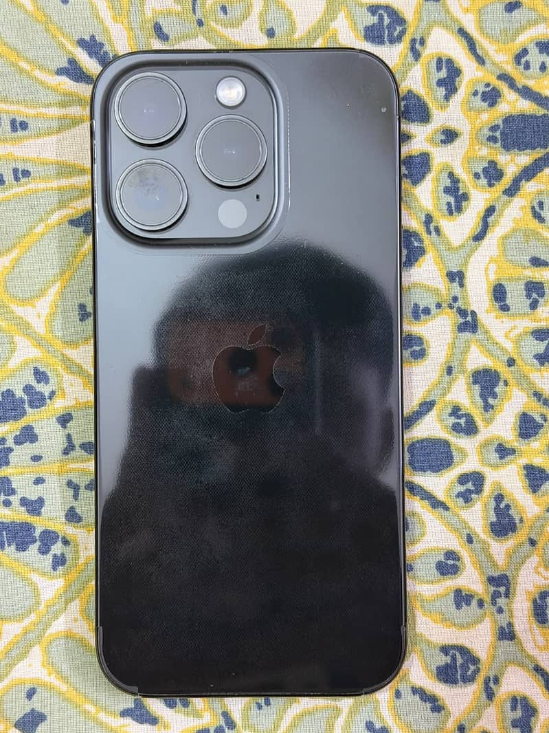 Apple iPhone 15 Pro 1