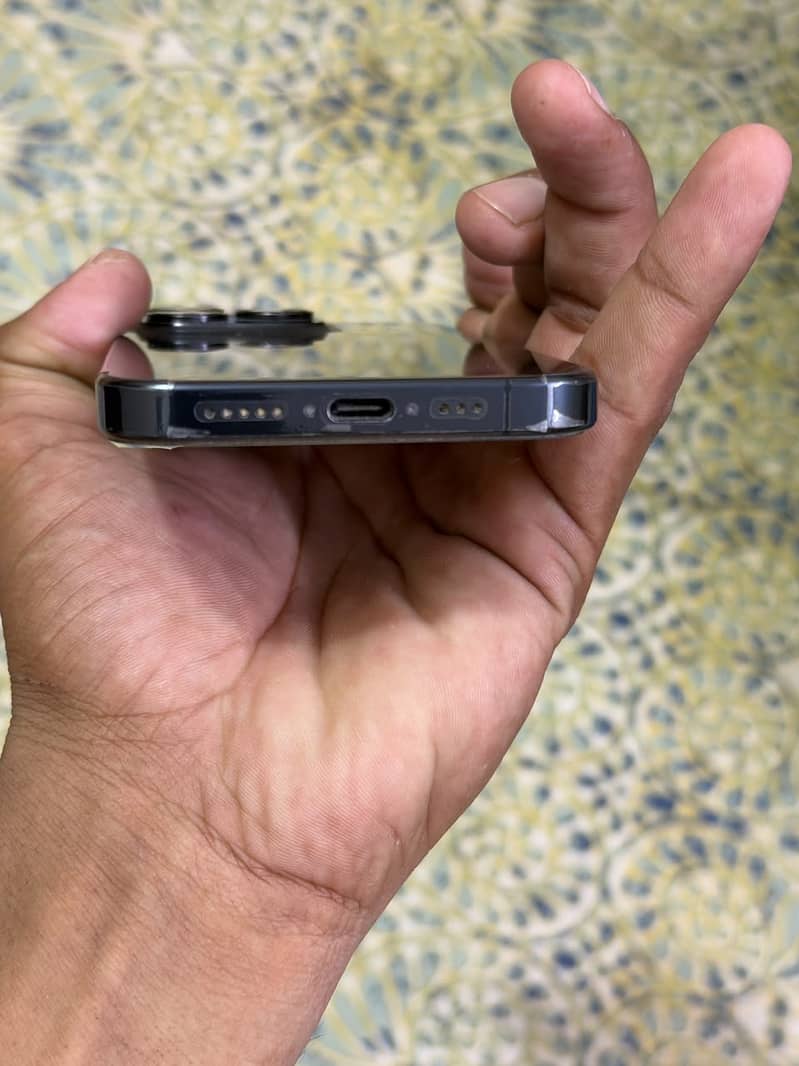 Apple iPhone 15 Pro 5