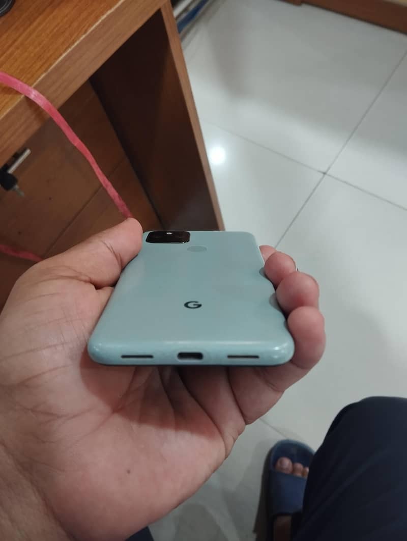 Google Pixel 5 2