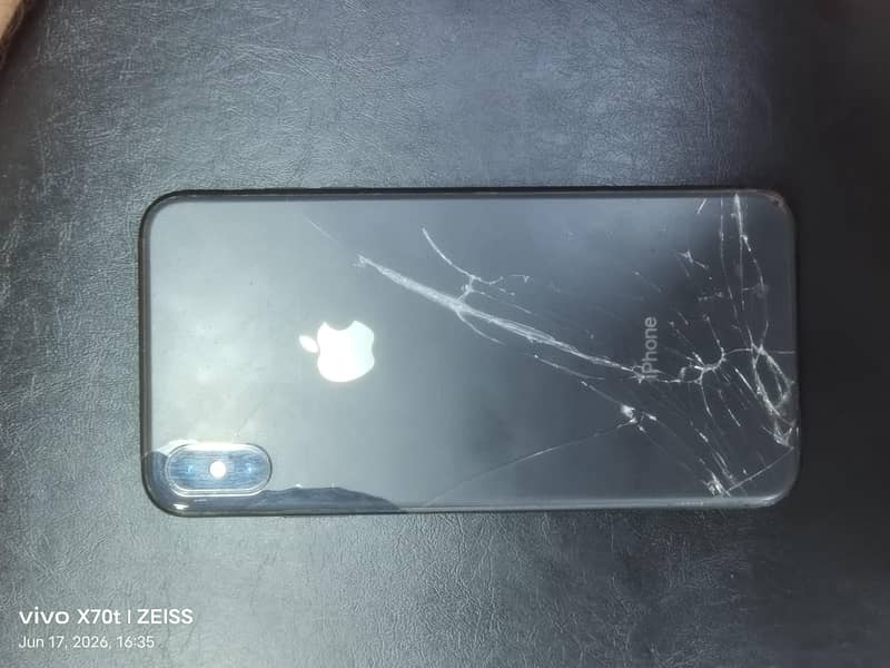 Apple iPhone XS Max 2