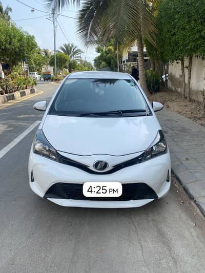 Toyota Vitz 2015